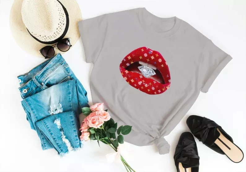 LV lips, Women's Tee