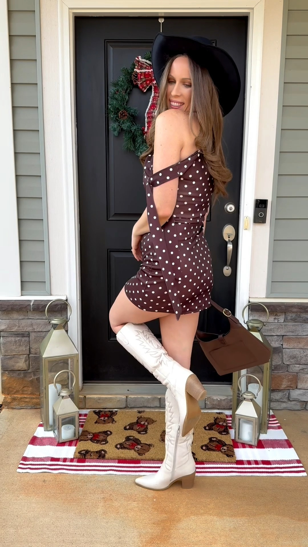 Amazon dress look 🤎

Brown polka dot dress, western boots, Amazon dress, Amazon fashion, brown purse, valentines dress, spring fashion 

#LTKWedding #LTKootd #LTKValentine