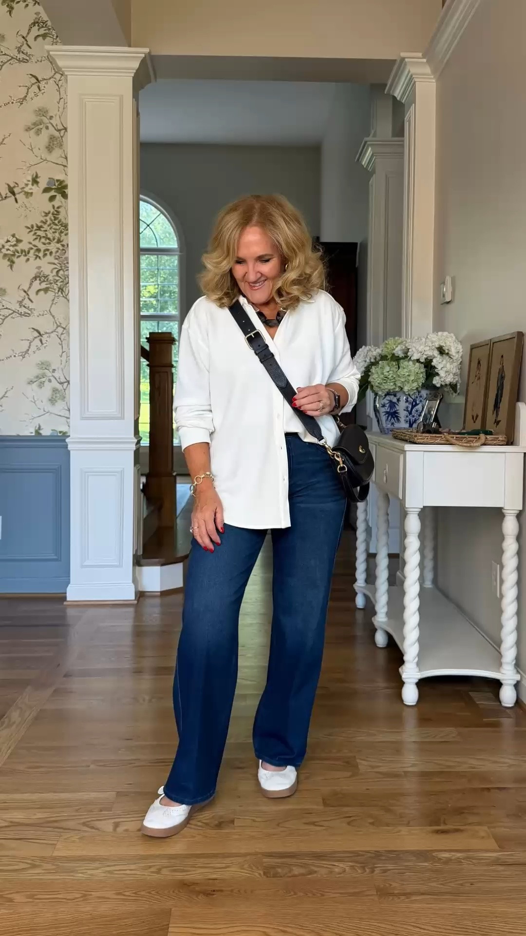 This white lightweight cardigan is a versatile layer that makes everyday jeans feel instantly polished. Paired with dark wide-leg denim, white sneakers, and a black crossbody, it’s an easy look for errands, travel, or casual days.

💡 LTK MADE EASY
❤️ Heart = Support my posts!
🔖 Save = Get sale & restock alerts
📋 Lists = Keep favorites organized
📲 Share = Send lists and products to a friend. Hello, Christmas List!
💬 Comment = Ask me anything about what I'm wearing.:-)

#LTKootd #LTKWorkwear #LTKOver40