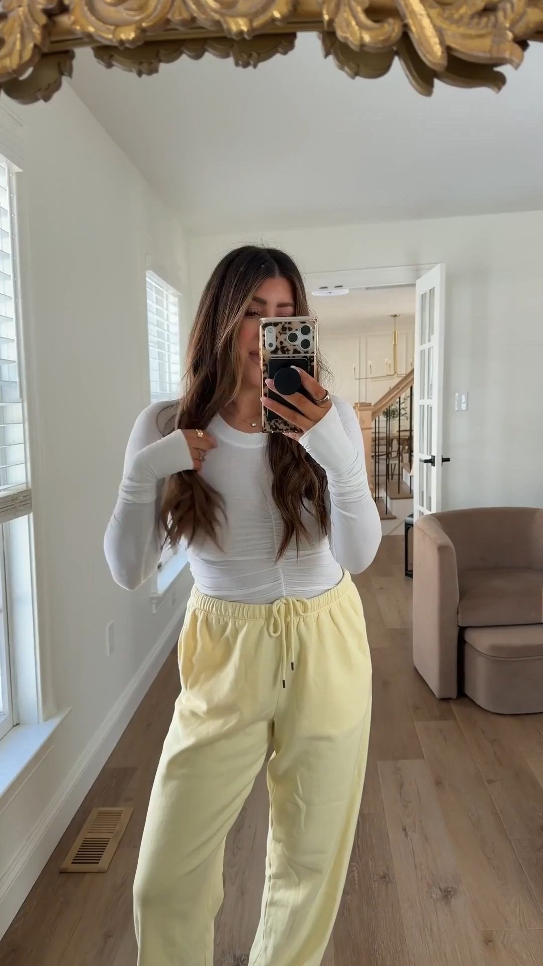 Ootd. Target sweatpants. Yellow sweatpants. Small in top med in sweatpants! Xx 



#LTKSeasonal #LTKmomlife #LTKActive