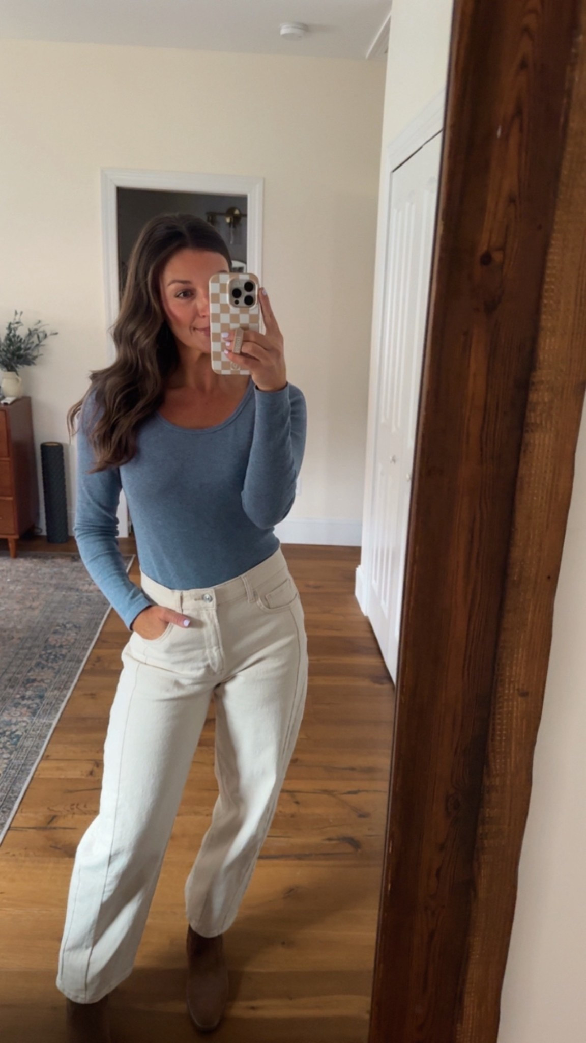 Walmart bodysuit and barrel khakis. 👌🏼 These pants are the softest and stretchiest! Great for the work place too. Will be awesome for Spring with flats and sandals! I’m in a Medium in the bodysuit. Really like them!