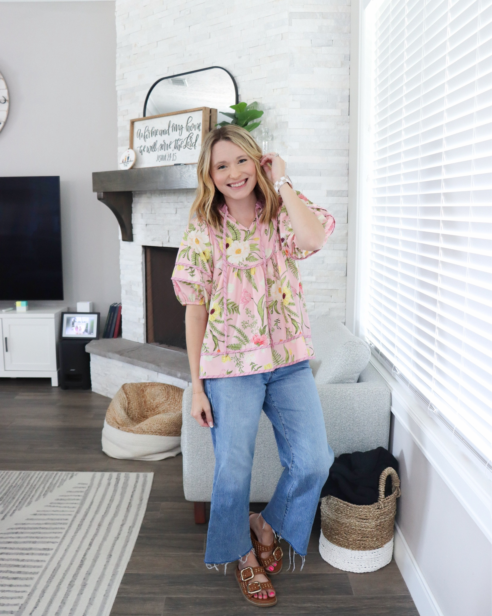 Current spring outfits 🌸 Amazon tops I keep reaching for—cute, comfy, and mom-life approved ✨

Comment “shop” for links 💌

#AmazonFinds #SpringStyle #MomOOTD #AffordableFashion #CasualStyle

#LTKgrwm #LTKmomlife #LTKootd