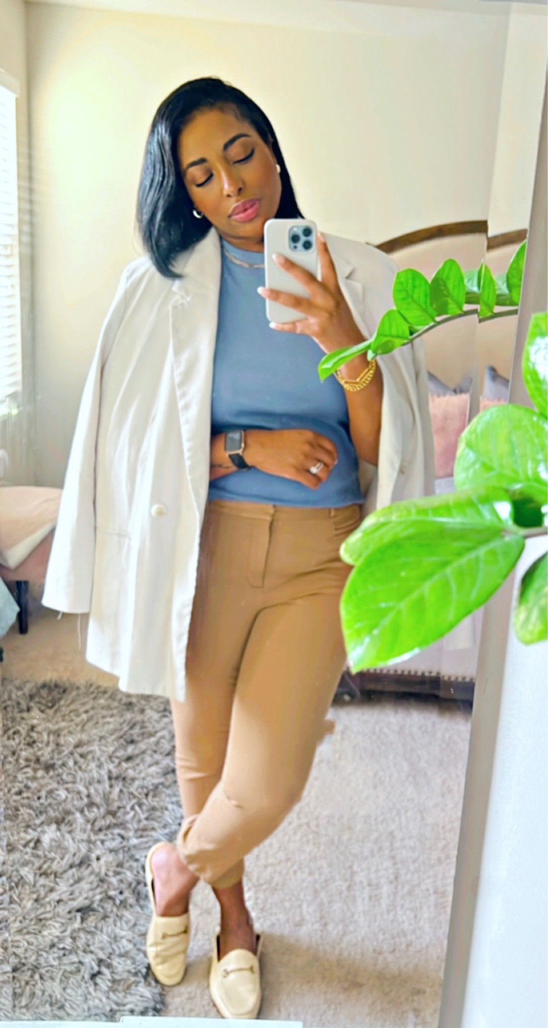 Happy Tuesday! 

Oversized Blazer
Ribbed T Shirt
Slim work pant
Loafers

#LTKworkwear #LTKshoecrush #LTKsalealert