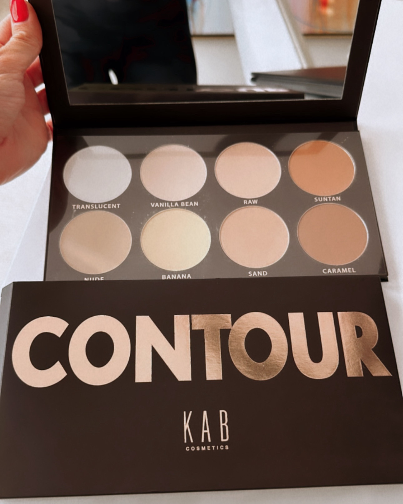 I CANNOT RECOMMEND THIS CONTOUR PALETTE ENOUGH!! It’s my everyday go to whether I’m wearing light makeup or dressing up - I use this every. single. day. And it’s lasted me ~6 months!!! SO AFFORDABLE TOO!
Enjoy makeup queens 🥰
Xoxo,
CeCe 🙏

#LTKBeauty #LTKFindsUnder50 #LTKU