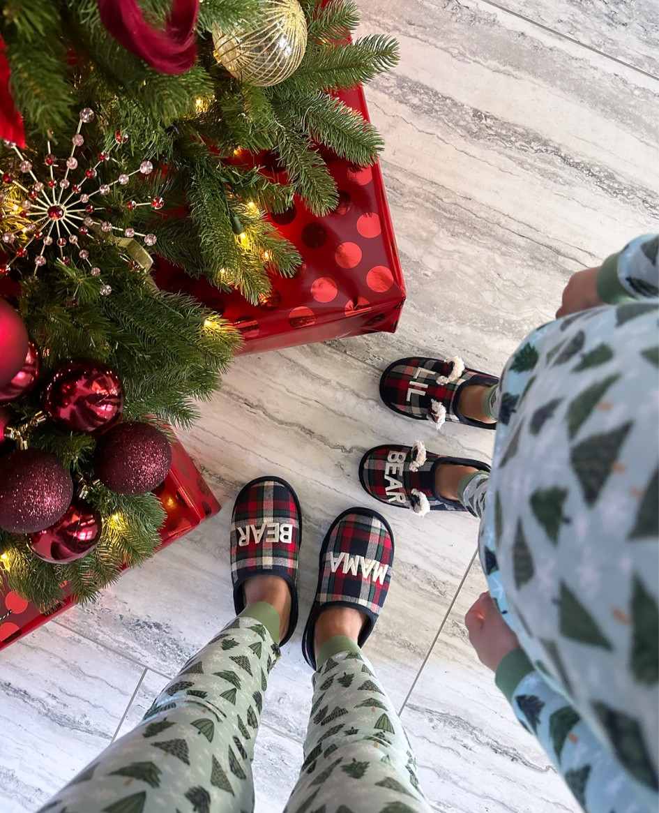Cozy slipper mode: ON!! The family slippers have made their debut! It’s beginning to finally feel just a tad like the holidays here in Texas. The weather is cool enough in the mornings to make me turn on my car seat warmer yet I need to blast on the AC as the afternoon hits 🤣 Oh I just love this time of the year! 

#christmas #christmasdecor #cozy #cozyvibes #cozyhome #slippers #tistheseason #itsthemostwonderfultimeoftheyear #target #targetstyle

#LTKHoliday #LTKfamily #LTKGiftGuide