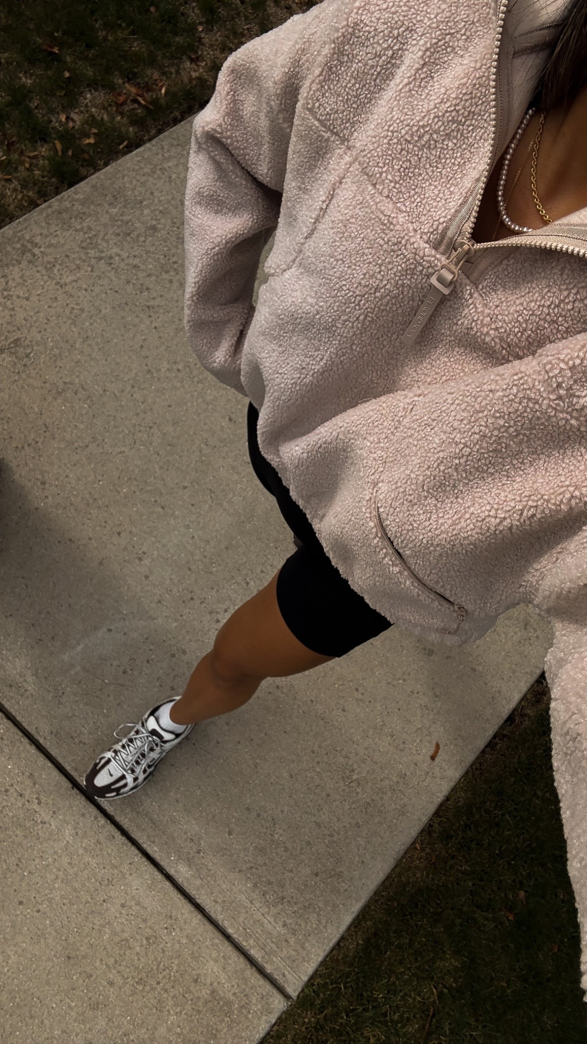 Morning walking fit 

#LTKActive #LTKStyleTip #LTKFindsUnder50