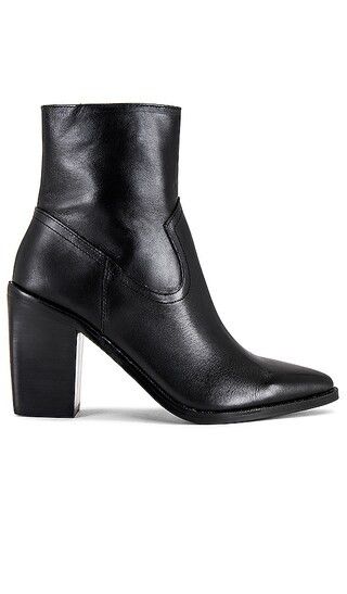 Steve Madden Elene Boot in Black. - size 9.5 (also in 10) | Revolve Clothing (Global)