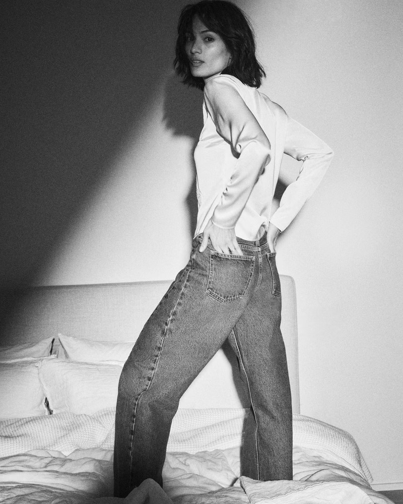 Women's Mid Rise Barrel Jean | Women's Bottoms | Abercrombie.com | Abercrombie & Fitch (US)