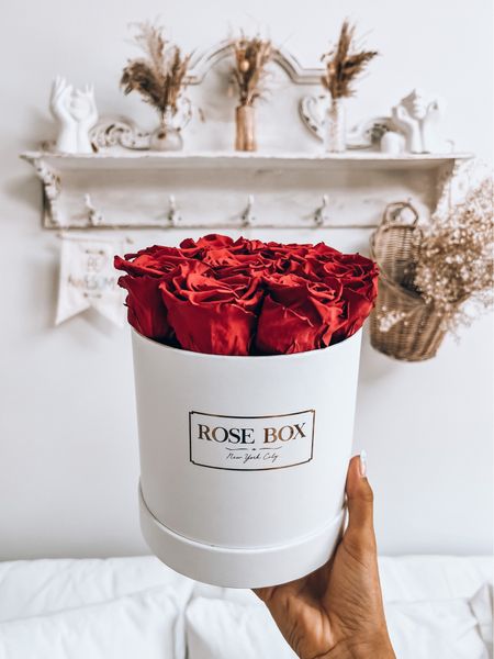 The Million Roses gift 

#LTKHoliday #LTKhome #LTKSeasonal