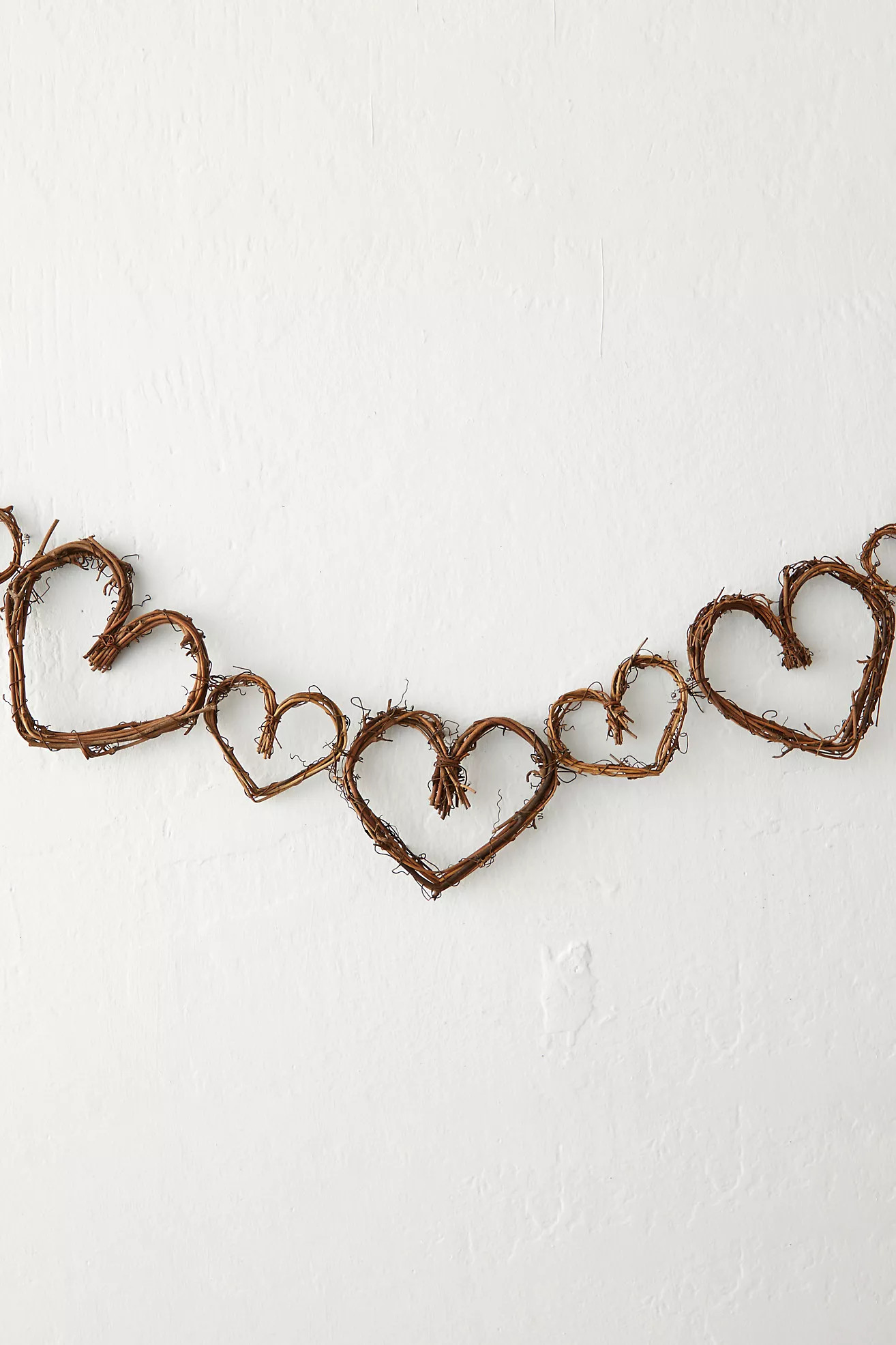 Grapevine Hearts Garland | Anthropologie (US)