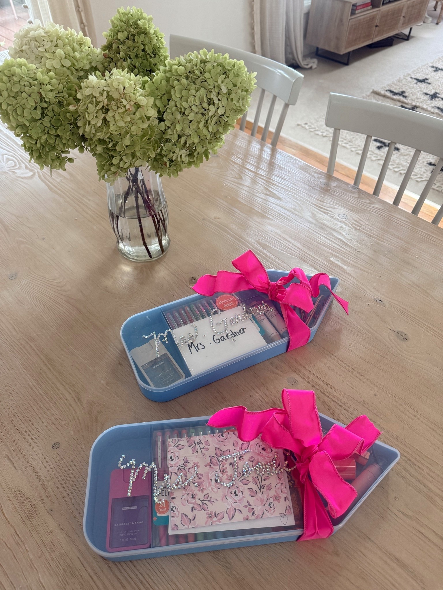 Teacher gift
Open House 
First day of school 
Teacher appreciation gift

#LTKmomlife #LTKKids #LTKSeasonal