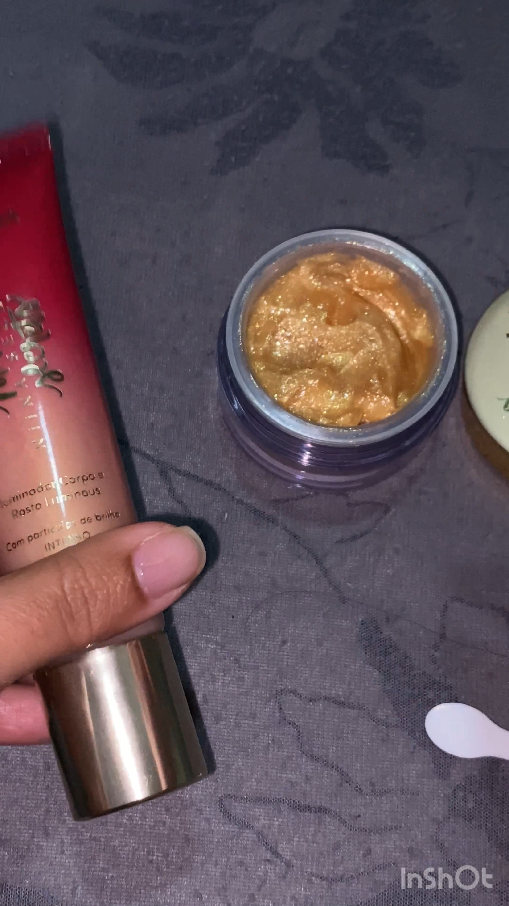 Diferenças entre os iluminadores de NIINA & BRUNA TAVARES

#LTKbrasil #LTKbeauty