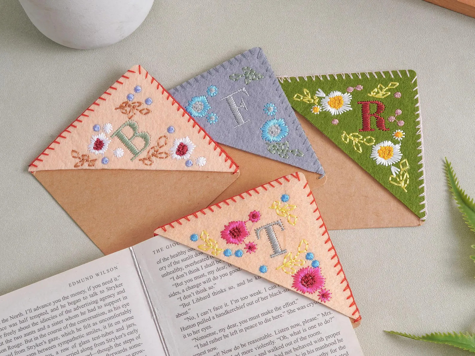 Personalized Initial Season Embroidered Felt Corner Bookmark, Embroidered Corner Bookmark, 26lett... | Etsy (US)