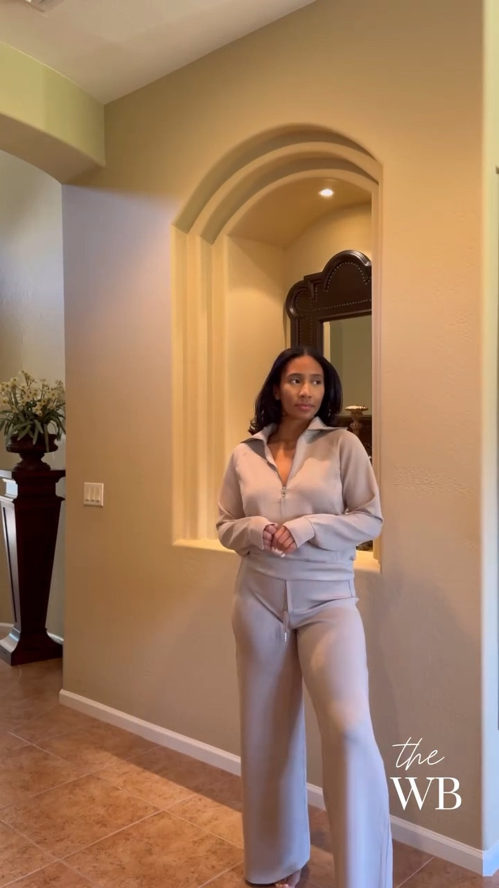 I found “that” set…yea, the one that’s so cozy you never want to take off but also so chic enough to do lunch with the girls or crawl in your toddlers playpen for a wild time. Yea…that one. 

@spanx …you really did something with this style/color combo🙏🏾🤎

comment THAT for the link to this exact set