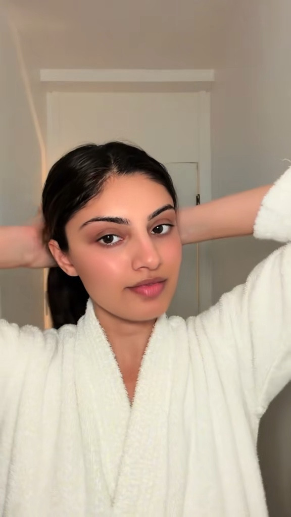 A calming evening routine with my favorite products ❤️

#LTKvlog #LTKselfcare #LTKdayinmylife