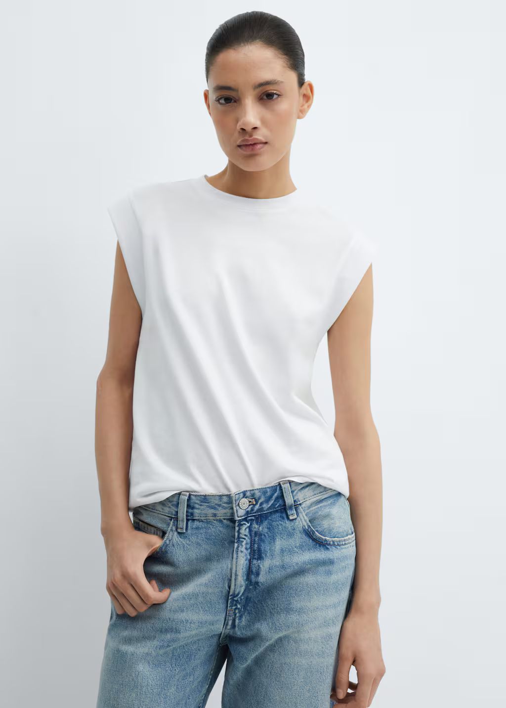 Rounded neck cotton t-shirt -  Women | Mango USA | MANGO (US)