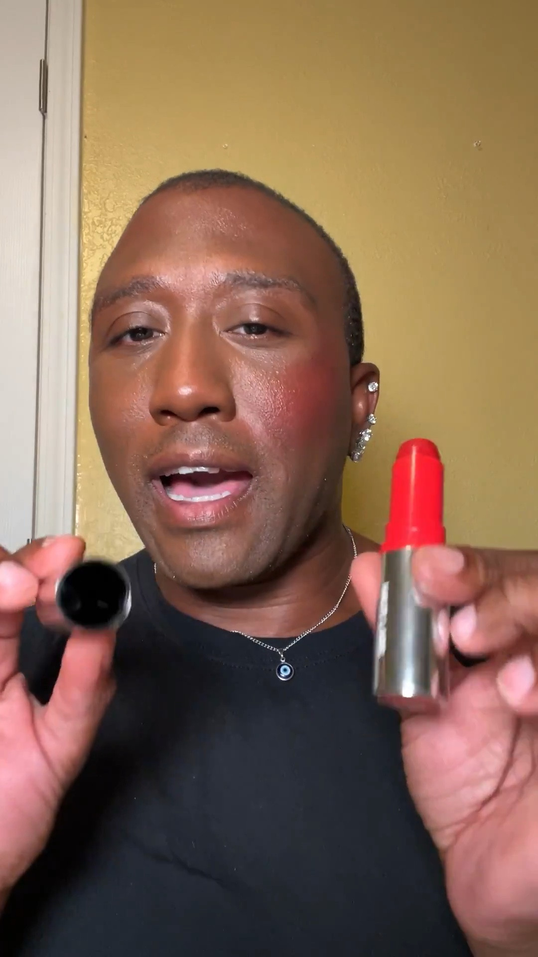 This Haus Labs blush is packed with pigment!  Giving me the perfect glassy skin finish, it’s easy to blend and perfect for the blonzing, blush and bronzer trend!  