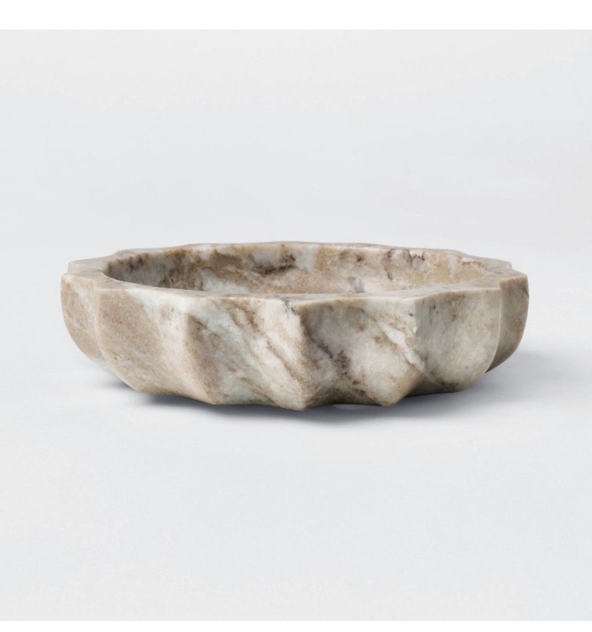 NEW from Studio McGee! Love the colors in this one! 


#LTKSeasonal #LTKFindsUnder100 #LTKHome