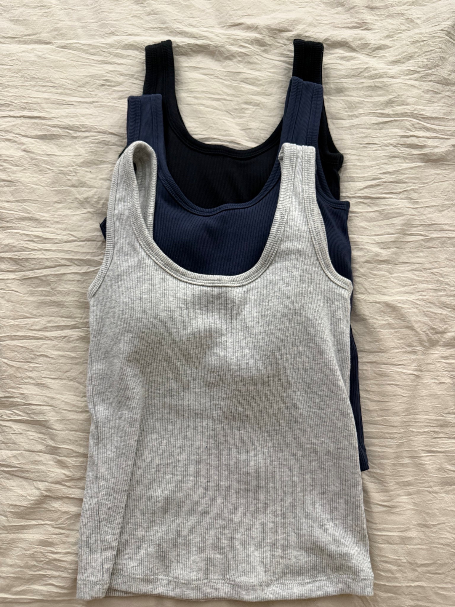 Bra free tanks🤍 @abercrombie 