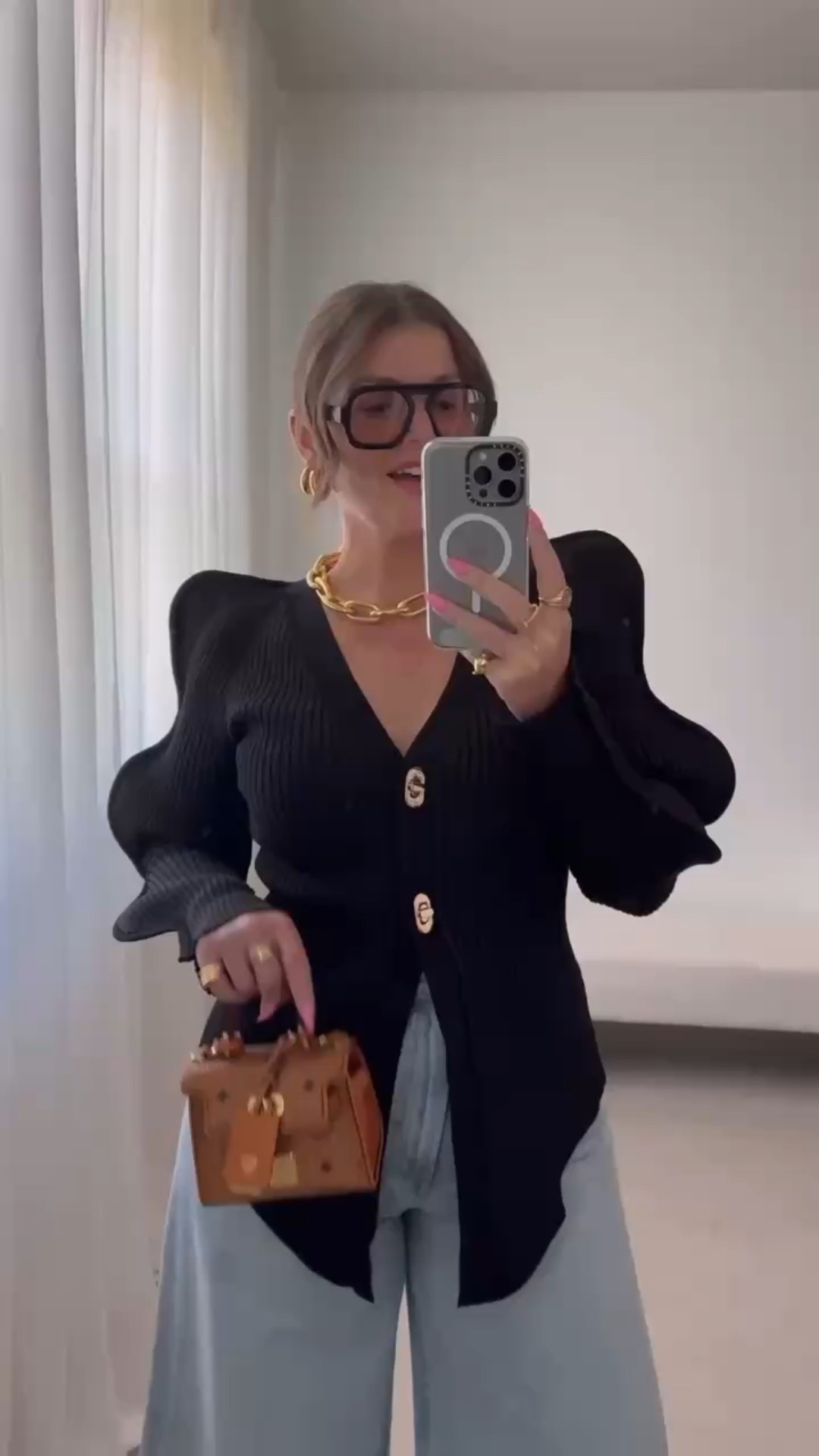 Cardigan 
Jeans 
Spring outfit 

#LTKootd #LTKActive #LTKSeasonal