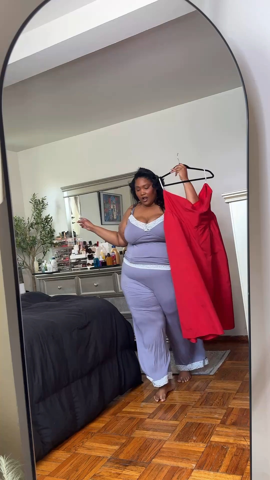 Plus size outfit inspo for Devil Wears Prada 2...
Miranda-approved.
Restyled one of my favorite red dresses for an early screening in New York and I won't lie, the little girl in me was screaming.
I grew up watching that film and dreaming about fashion, never really seeing women like me in those spaces... so being in the room felt bigger than just a screening.
Thank you to Threads and 20thcenturystudios for

#LTKootd #LTKvlog