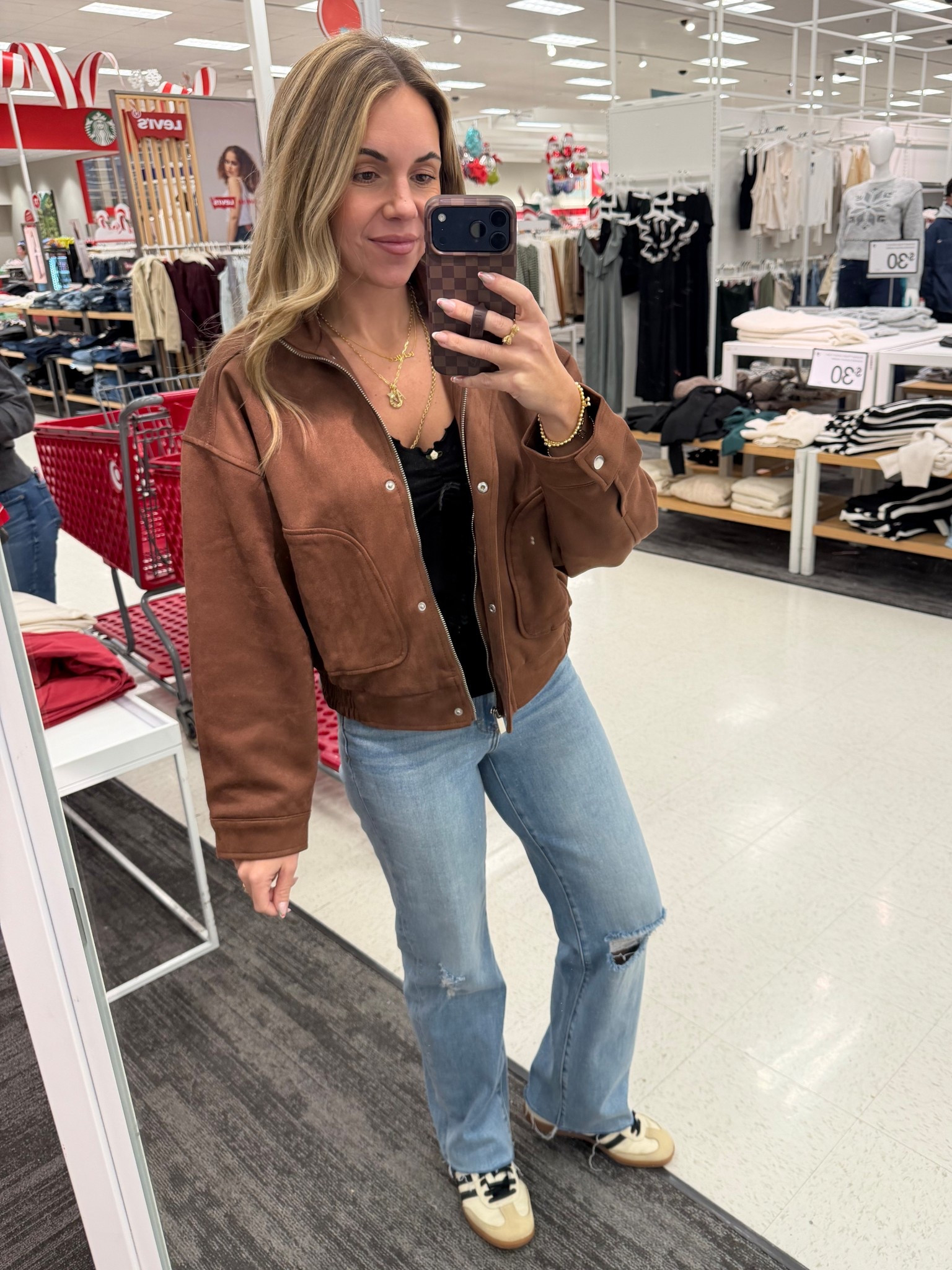 Loopy code: wifeonadime 
This suede jacket ran TTS. This was a small. 

#LTKootd