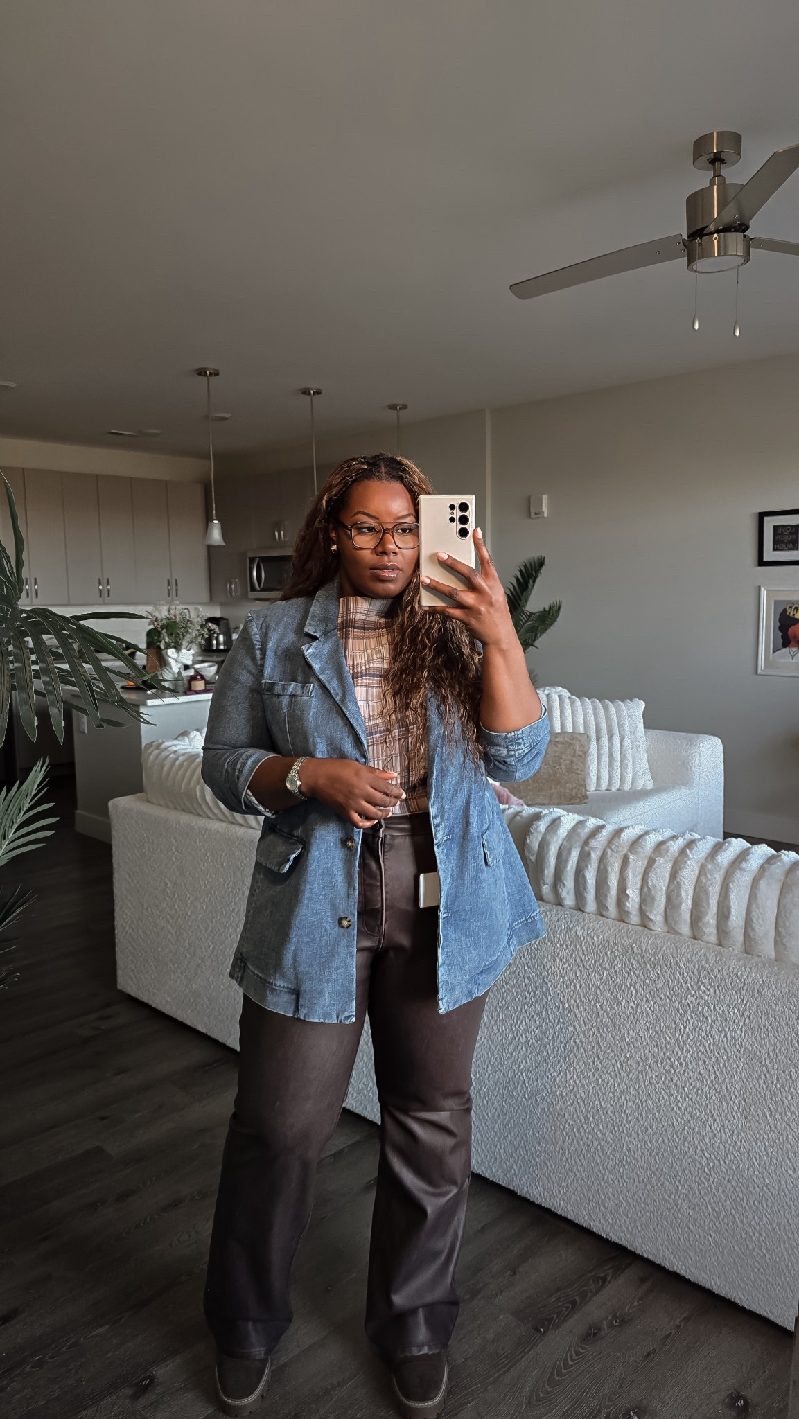 pairing an oversized denim blazer with faux leather pants for a polished yet easy vibe. Perfect for a busy workday that ends with dinner plans.

#LTKWorkwear #LTKSaleAlert #LTKootd