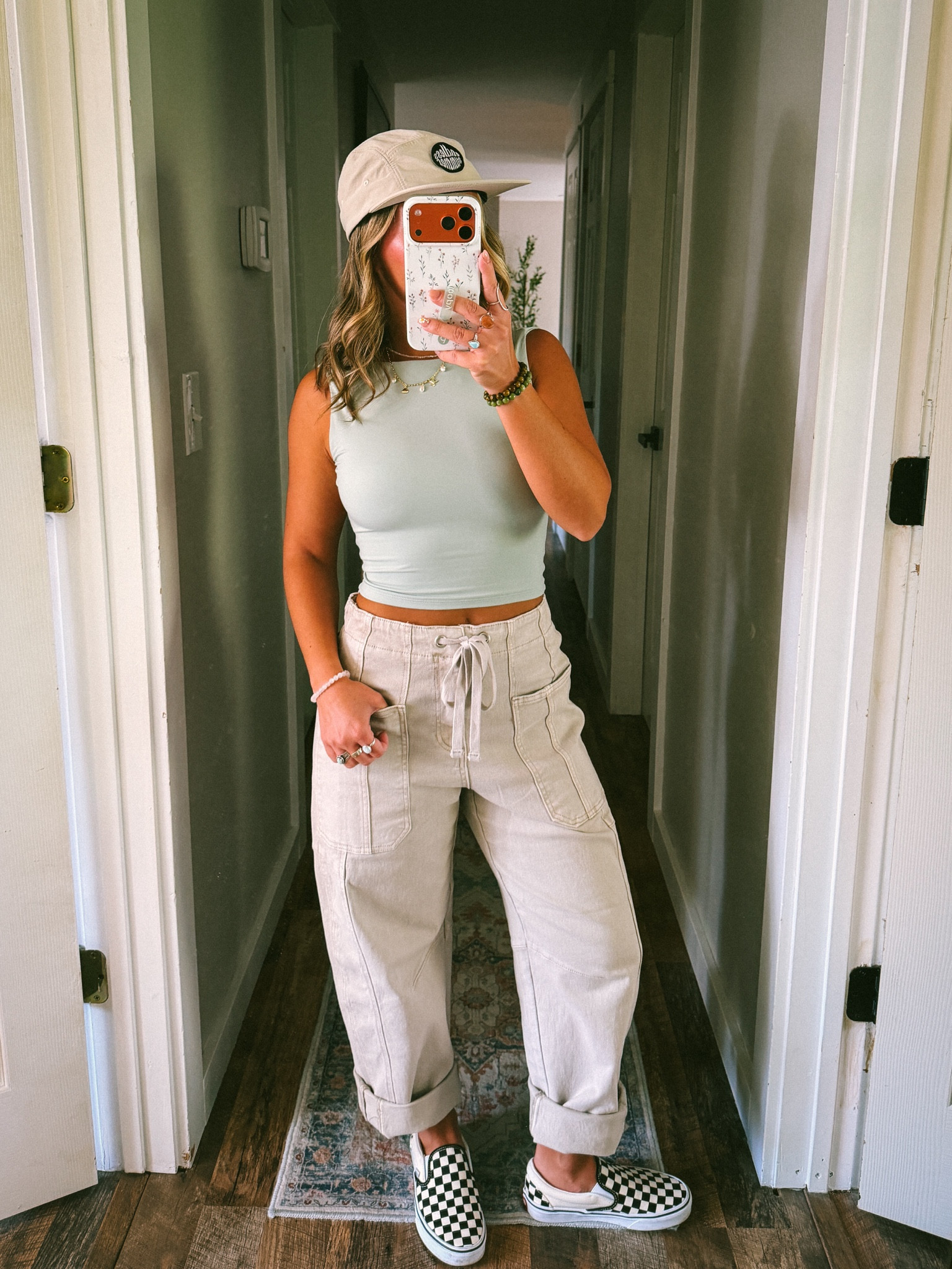 Casual OOTD  
Top: S 
Cargo Pants: 1/25 

Size for reference: 
• 5 ft tall 
• 121 lbs 
• 26” | 37” hips 
• 34c chest 

#LTKgrwm #LTKootd #LTKPetite