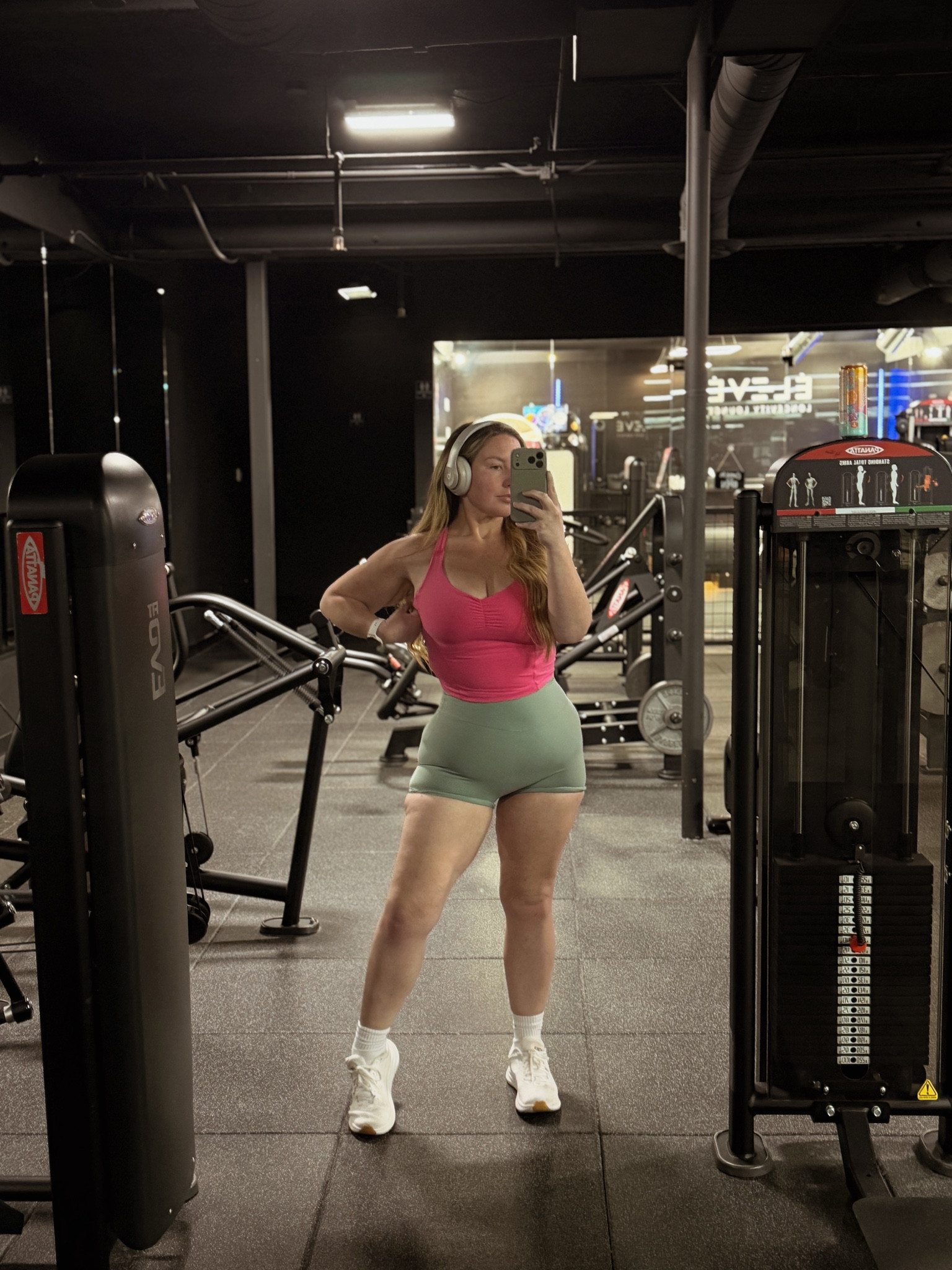 Use code MAMABRIT at checkout to save some $$ 🤍

#LTKActive #LTKootd #LTKfitnessgoals