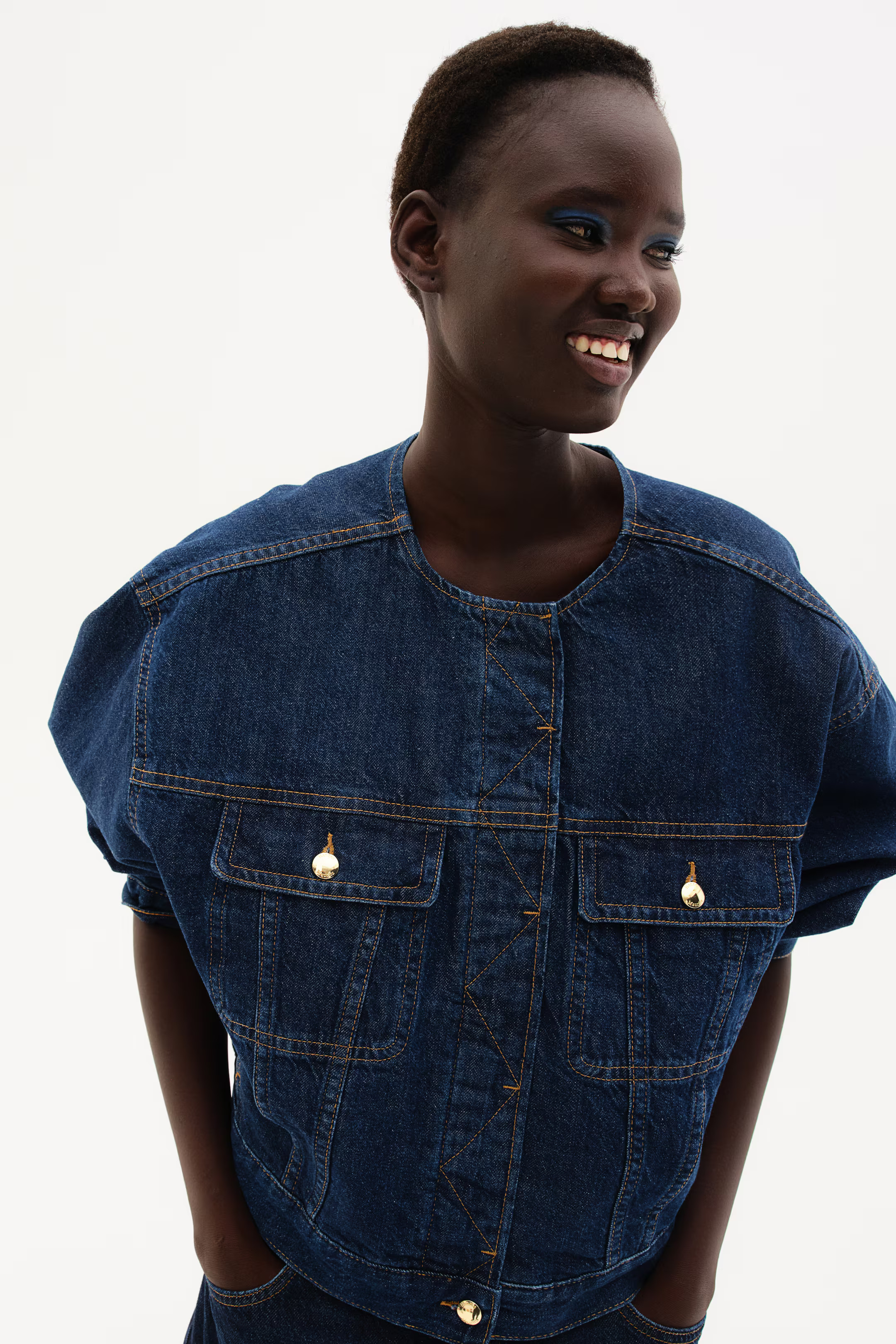 Denim jacket - Denim blue - Ladies | H&M GB | H&M (UK, MY, IN, SG, PH, TW, HK)