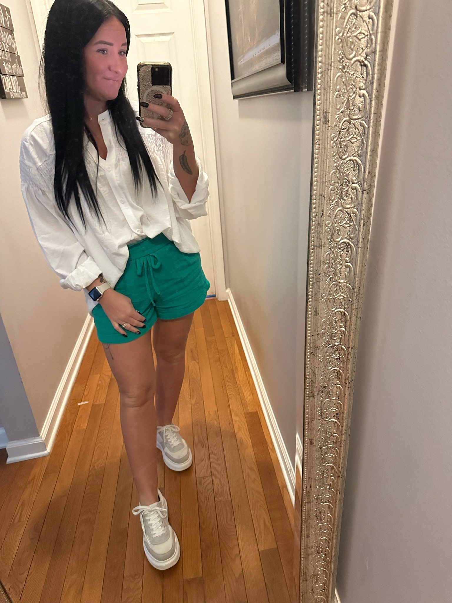 This is such a comfy yet elevated casual look 👀 even better that they’re on sale! 👏🏻👏🏻borrowed the bottoms from a two piece set to add some color!

#LTKFindsUnder50 #LTKSaleAlert #LTKStyleTip