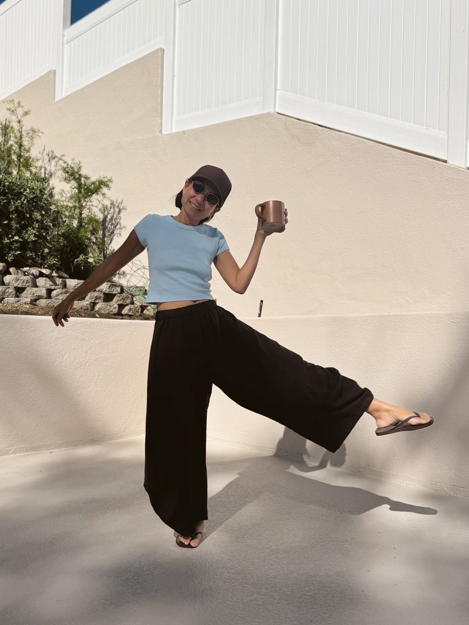 I’m 5’2” and weigh 98 lbs. My go-to sizes are XS, 00, or 24 for clothes, and I usually rock a 5.5 to 6 in shoes.

#LTKootd