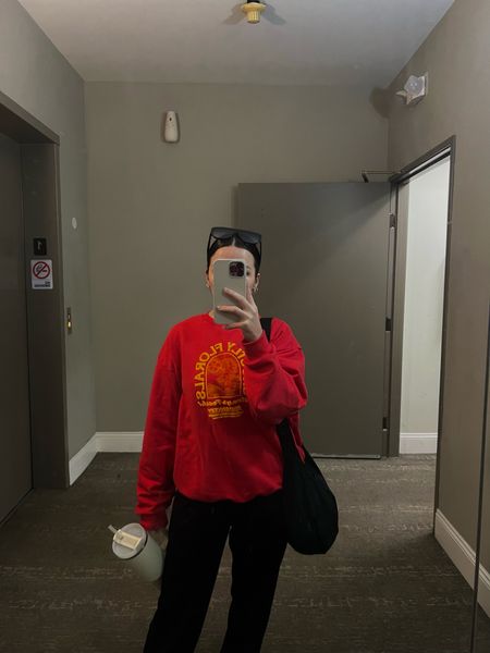 crewneck is Lonely Ghost 💌