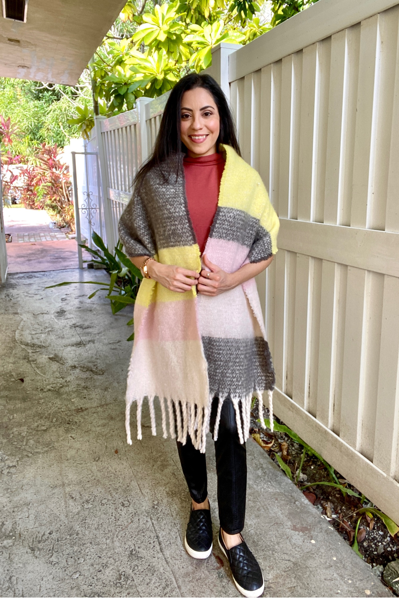 The cutest and comfiest blanket scarf that is 100% acrylic so it makes it vegan friendly. Perfect for work or to travel. Available in more colors! Amazon finds 💕

#LTKtravel #LTKSeasonal #LTKworkwear