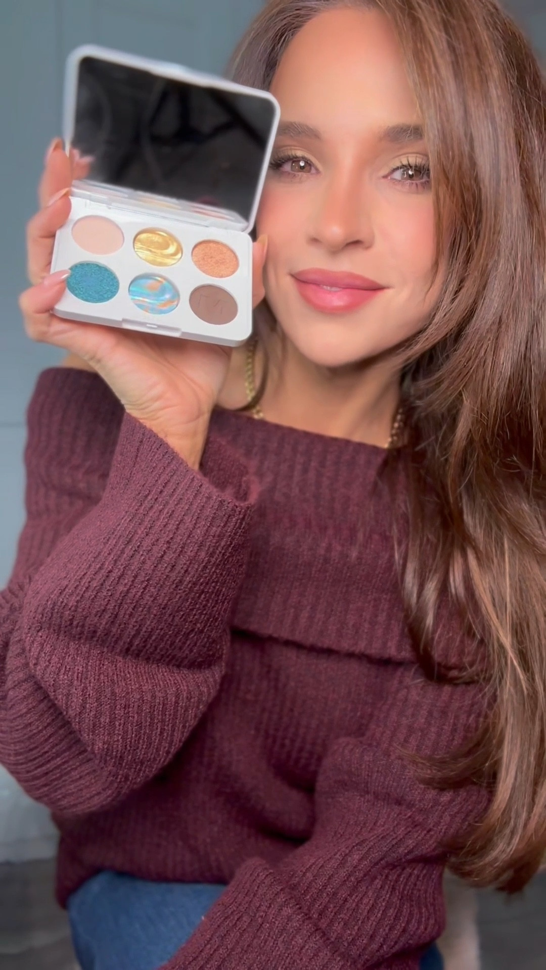 This year’s holiday glam is officially powered by Ulta Beauty! Whether you’re shopping for friends, family, coworkers, or yourself, Ulta Beauty is making gifting easy this season with up to
50% off makeup, skincare, hair, and fragrance from November 23rd–29th! 🎁

I used Morphe chromaplus 6-pan eyeshadow palette in python. I also had to show how beautiful
the rich glitch palette is (perfect for a “sugar plum” look!) And this MAC luster glass lipstick in
“thanks! It’s M.A.C.” Is to die for!

#ulta #ultabeauty #ad @ultabeauty [@Shop.LTK #liketkit https://liketk.it/5ATa5]

#LTKSaleAlert #LTKBeauty #LTKCyberWeek