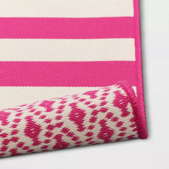 2'x3' Indoor/Outdoor Reversible Scatter Pink - Sun Squad™ | Target