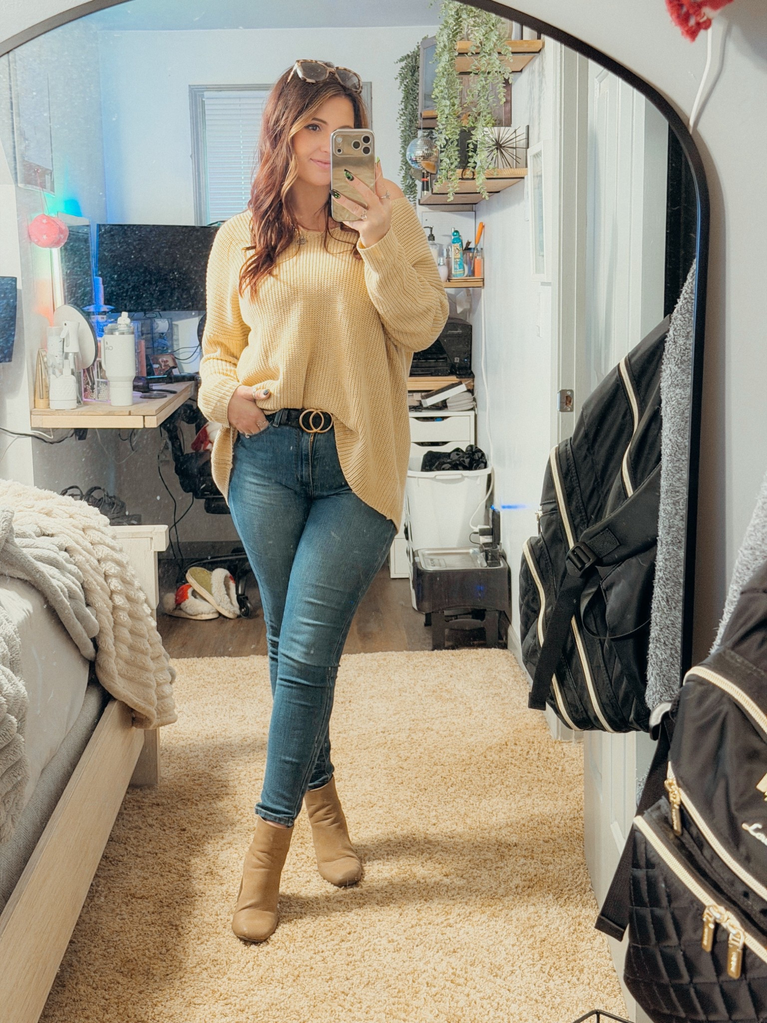 Not to be dramatic but… this might be my favorite fall outfit ever 😌🍂 cozy sweater, jeans, and my go-to boots (aka the MVPs for family photo season). Everything’s linked in my Amazon storefront! #falloutfits #boots #fallfamilyphotos

#LTKSeasonal #LTKStyleTip #LTKFindsUnder50