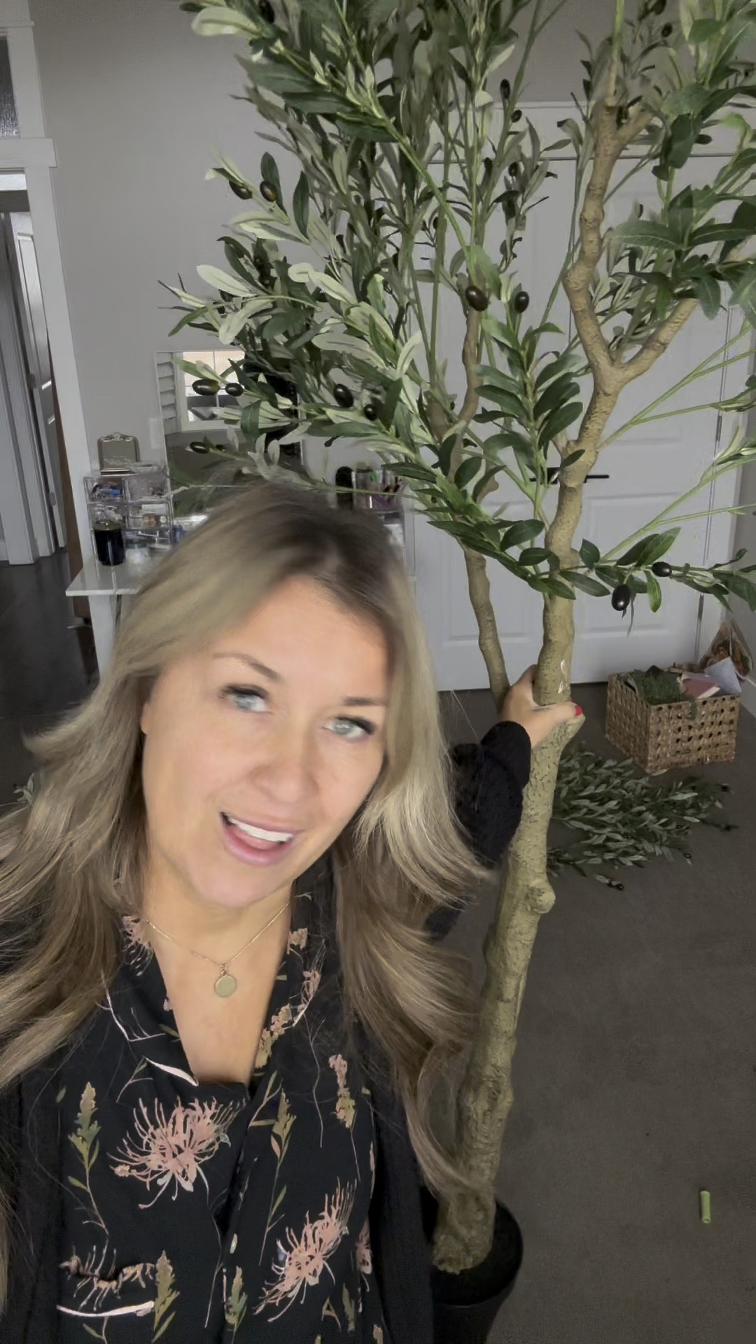 Artificial Olive Tree 10 Feet
 Fake Olive Plant and Handmade Seagrass Basket, Perfect Tall Faux Topiary Silk Tree for Indoor Entryway Decor Home Office Gift

#LTKHome #LTKStyleTip #LTKGiftGuide