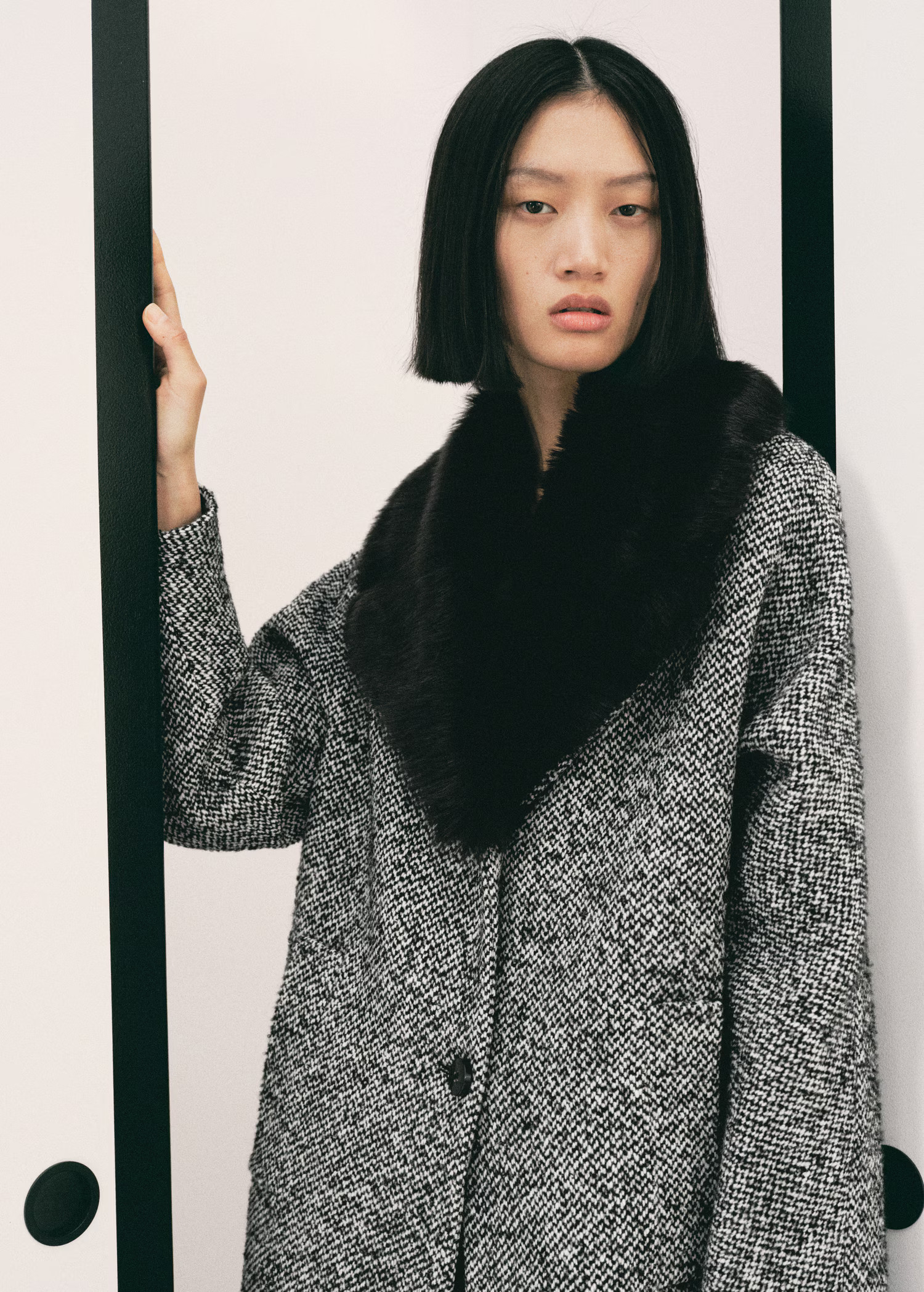 Mottled coat with fur collar | Mango (US/MX/AU)