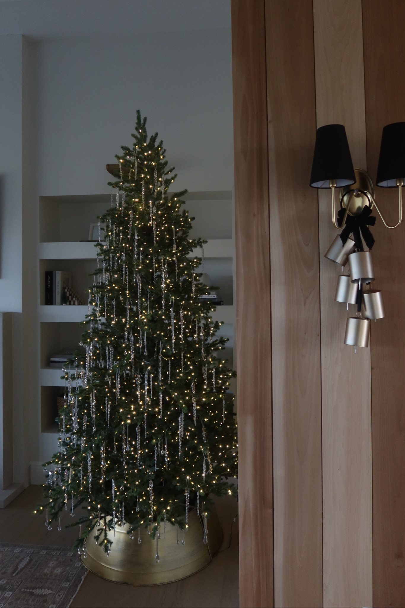 Christmas tree ornaments for a minimalistic moment this holiday season 🫶🏼

#LTKCyberWeek #LTKGiftGuide #LTKHoliday