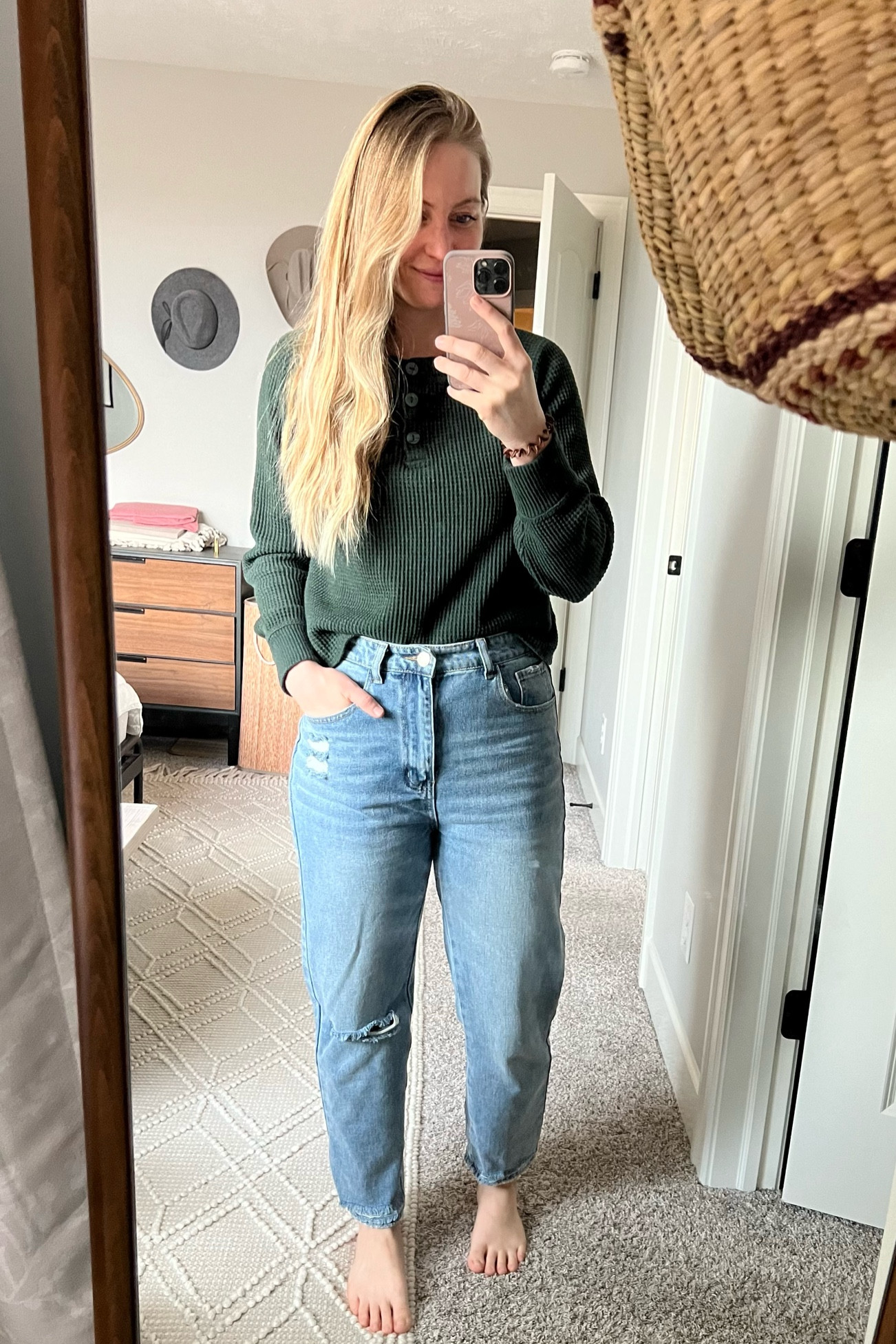 $15 mom jeans that fit perfect 🤩 

#LTKSale #LTKsalealert #LTKstyletip