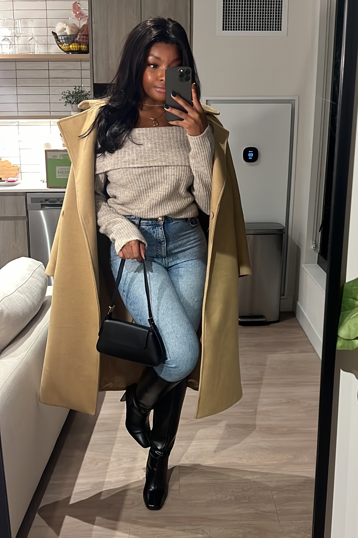 Cute fall dinner outfitt

- (bag: https://c8.is/3SCCIlP)
 (jeans: https://c8.is/3QxseBm)

#LTKSeasonal #LTKstyletip