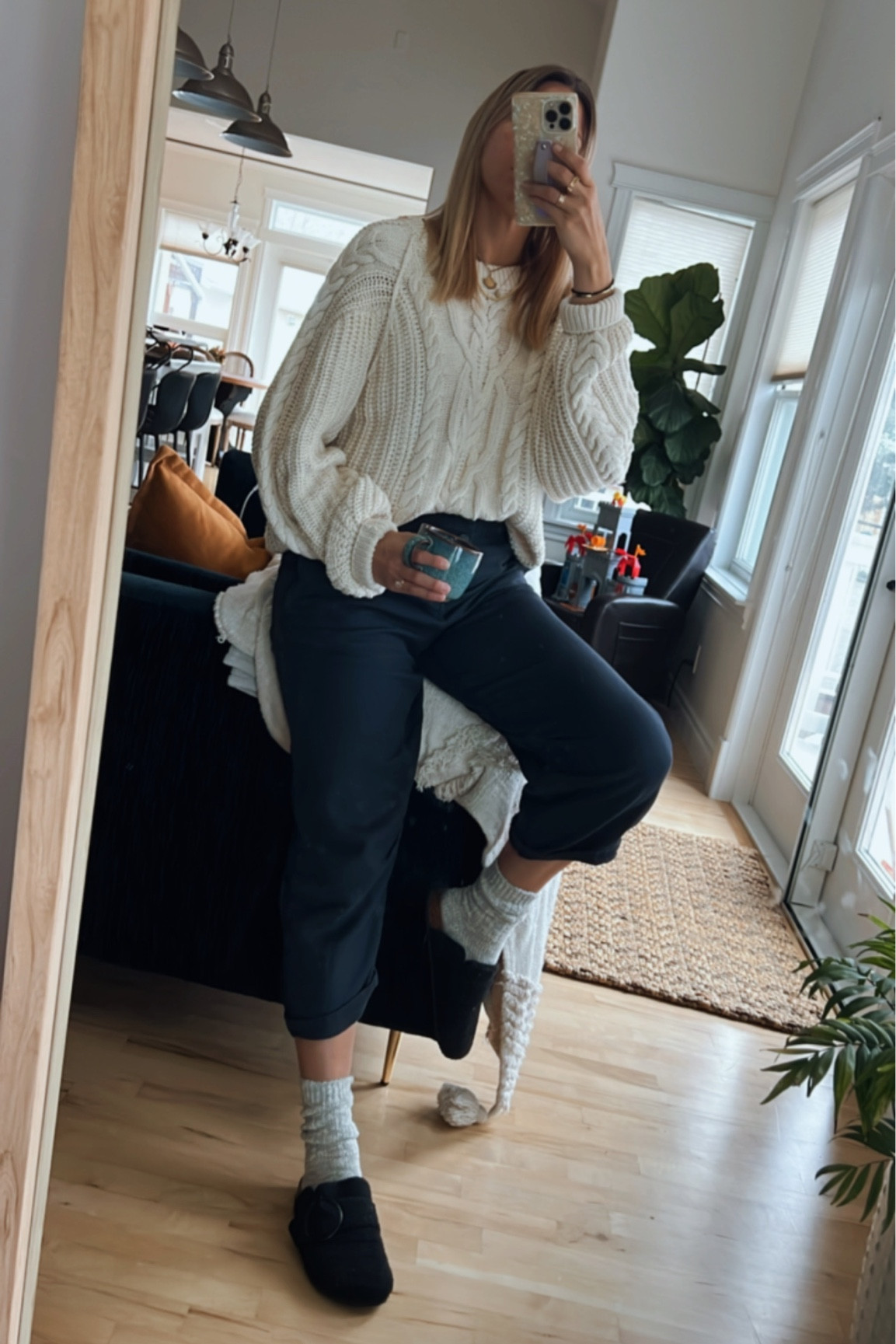 Cozying up ❄️

#LTKwinterstyle

#LTKstyletip #LTKfindsunder100