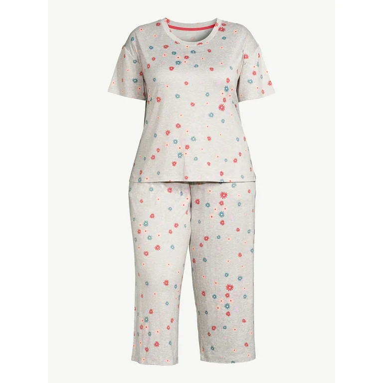 Joyspun Women's Short Sleeve T-Shirt and Cropped Pants Pajama Set, Sizes S-3X | Walmart (US)