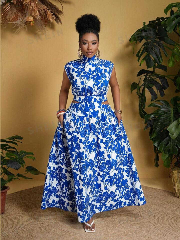 SHEIN Slayr Plus-High Price-Non-Stretch Woven Plain Fit Blue Printed A-Line Hollow Dress | SHEIN