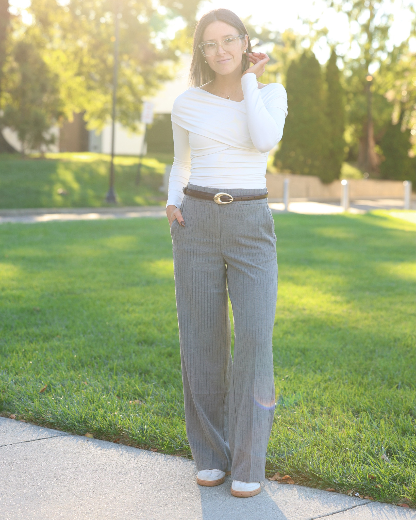 I’m a realtor so I like to be comfy but look professional - so here’s today’s outfit!

Work outfit, business smart, business casual, white top, off the shoulder top, ruched bodysuit, Abercrombie bodysuit, cream sweater, pinstripe pants, pinstripe trousers, wide leg pants, adidas, work outfit, work pants, gold hoops, gold necklace, initial necklace, ring stack, gold rings


#LTKStyleTip #LTKPetite #LTKWorkwear