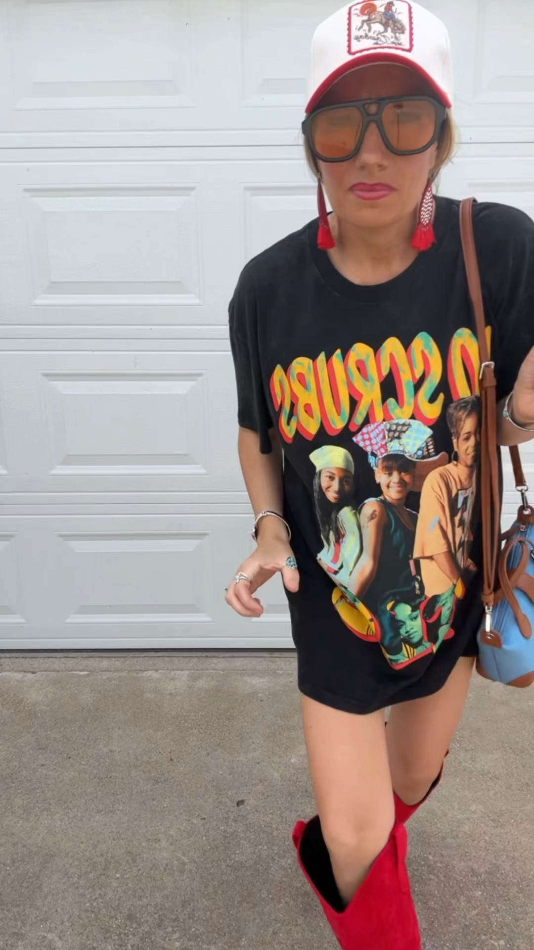This graphic tee is selling out quick, grabs yours now 

#LTKmomlife #LTKPetite #LTKootd