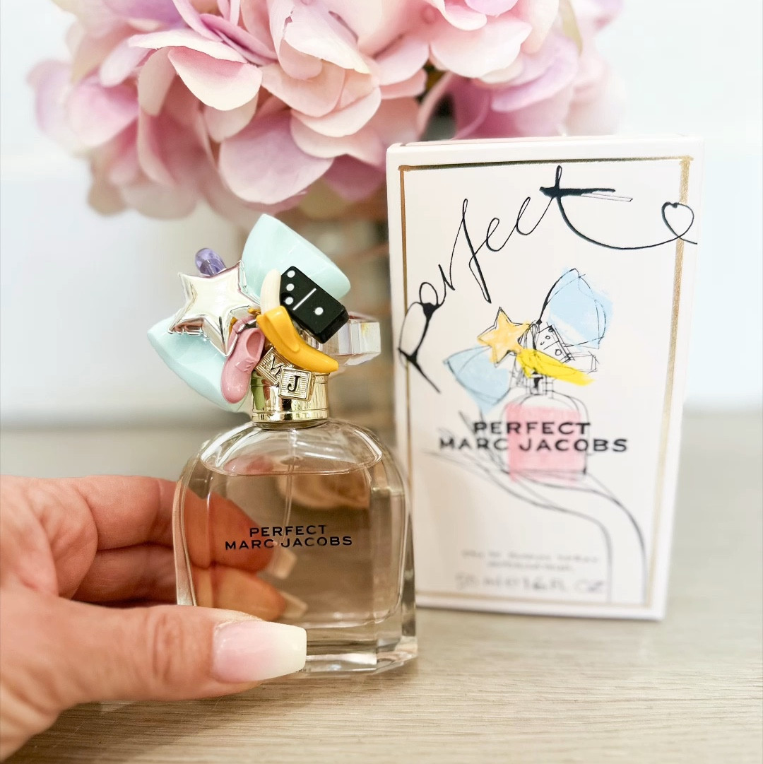 Perfect is a super fun & flirty fragrance from @marcjacobsfragrances ⭐️🍒
.
#musthavefragrance #marcjacobsperfect #marcjacobsfragrances #fragrancereview 

#LTKGiftGuide #LTKbeauty #LTKwedding