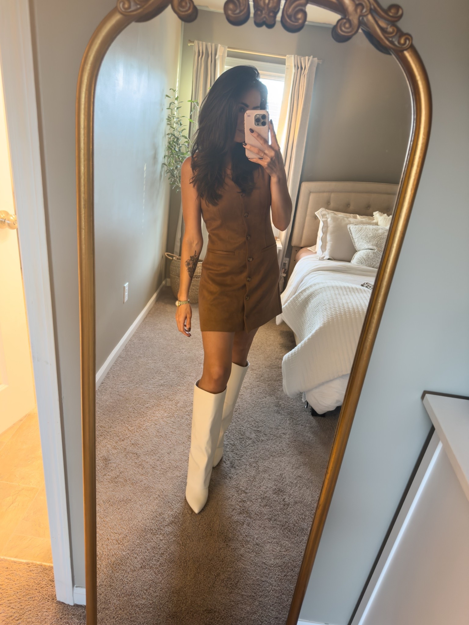 If fall fashion had a main character, she’d be wearing this faux suede mini 🤎 Paired it with my comfy knee-high boots — ready for date night, work events, or family pics. She’s versatile, she’s cute, she’s booked and busy. 🍂✨

Wearing: small TTS

Fall boots
Fall family photos 

#LTKWorkwear #LTKStyleTip #LTKShoeCrush