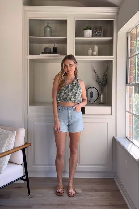 Spring vacation outfit! Wearing a S in cropped tank, 26 in jean shorts in light wash with cuffed hem, and sandals tts.

#LTKSeasonal #LTKstyletip #LTKshoecrush